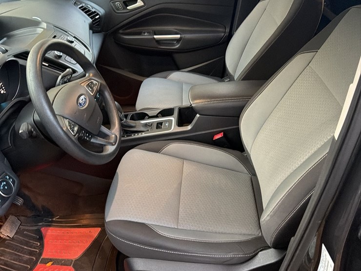 2018-ford-escape-image-38