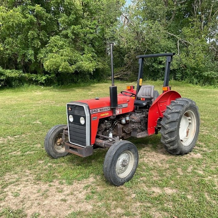 1992 MASSEY-FERGUSON 240