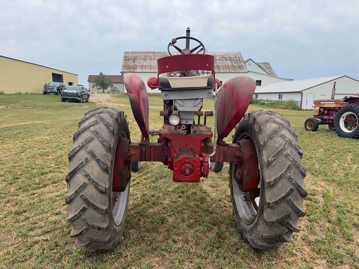 farmall-460-hi-clear-image-4