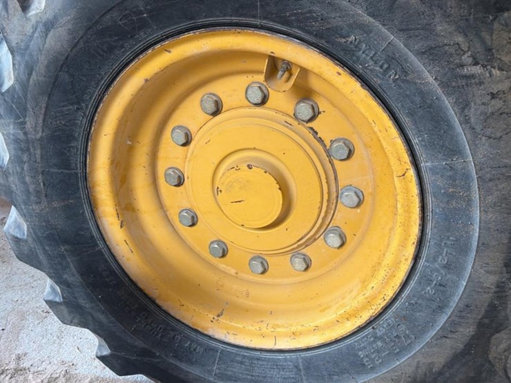 2007-deere-444j-image-18