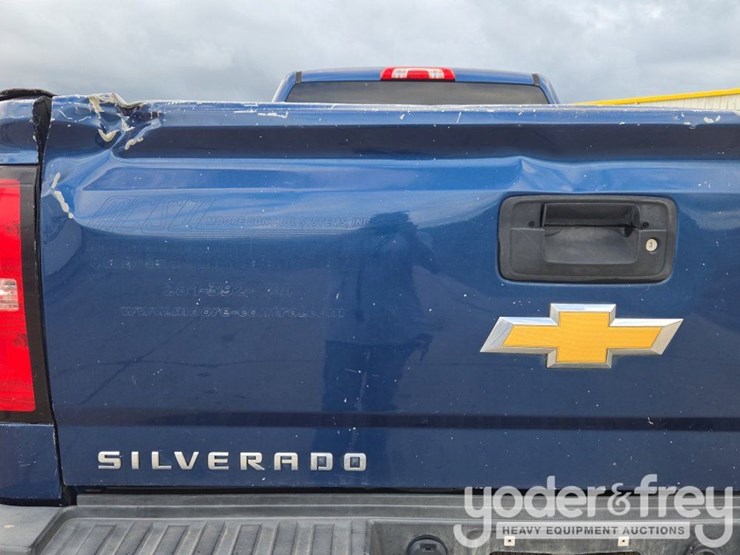 2015-chevrolet-silverado-2500-image-16