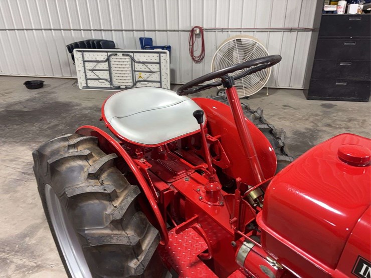 international-harvester-shop-mule-image-39