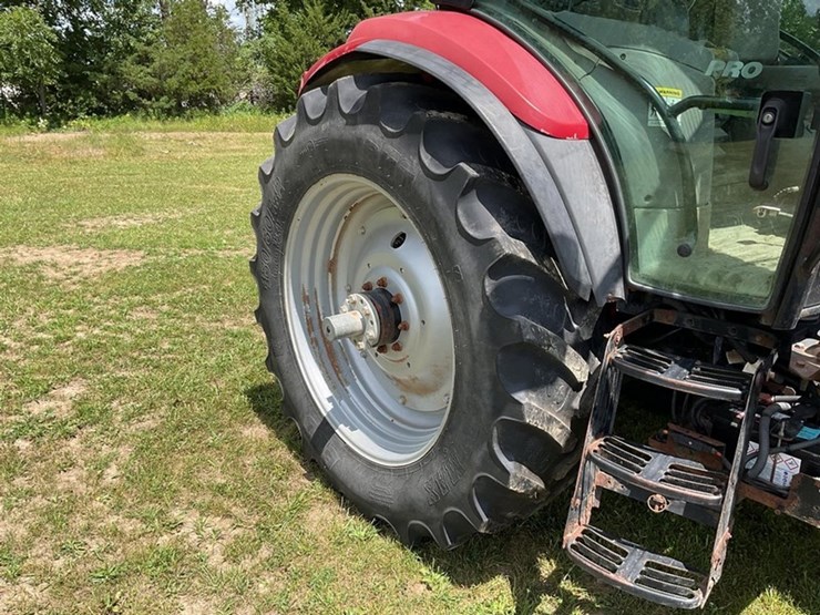 2011-case-ih-maxxum-140-pro-image-12