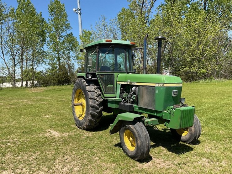 1975-john-deere-4230-image-3