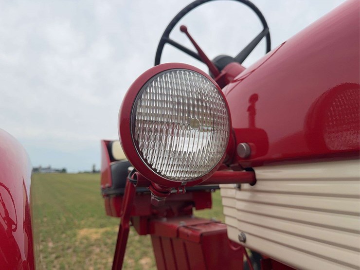 farmall-560-hi-clear-image-49