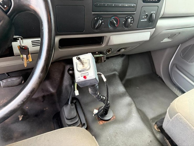 2006-ford-f250-xl-image-39