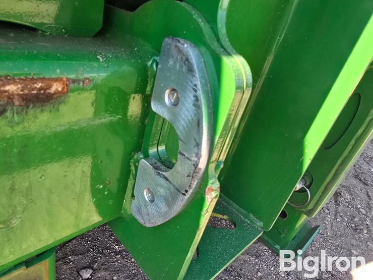 2023-john-deere-c6r-image-17