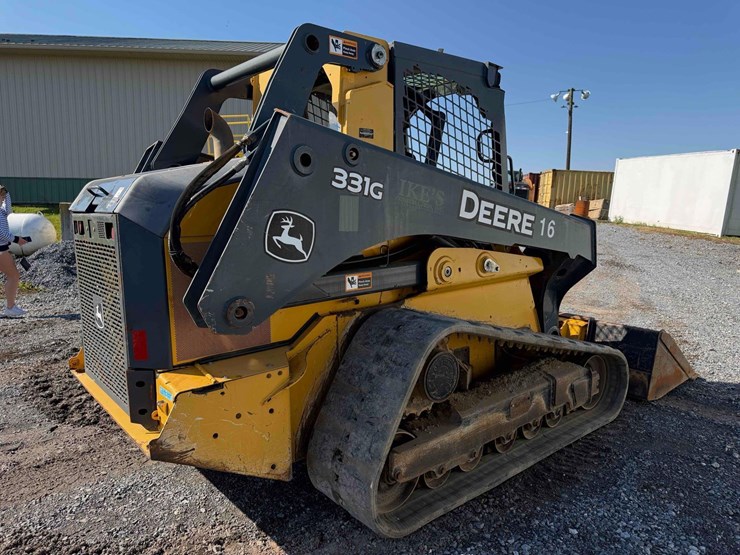 2017-deere-331g-image-5