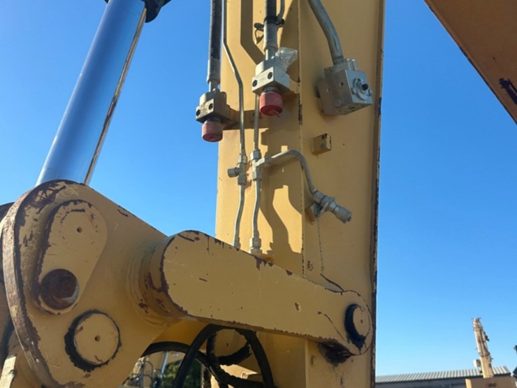 2012-caterpillar-m322d-image-20