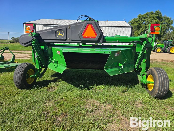 2014-john-deere-946-image-6