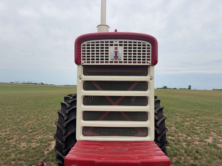 farmall-560-hi-clear-image-11