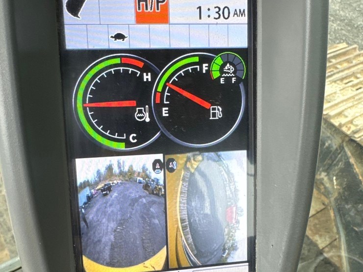 2023-john-deere-350-image-39