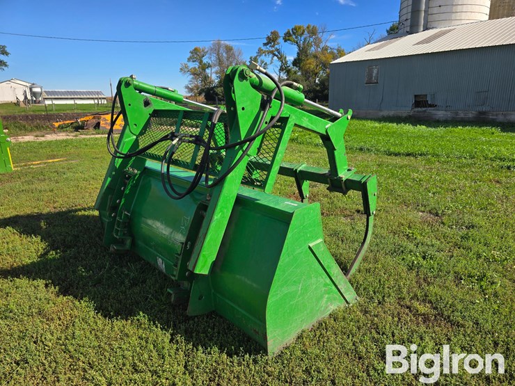 john-deere-7-image-5