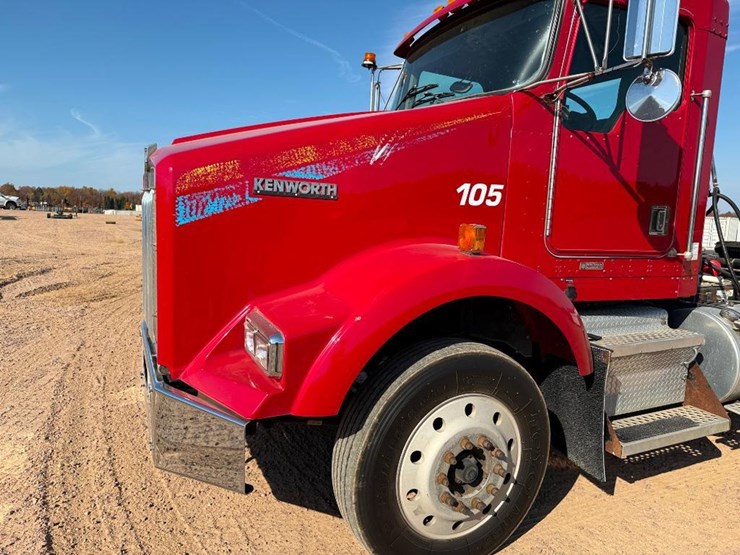 2000-kenworth-t800-image-22