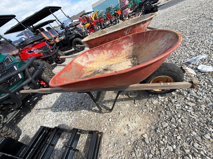 #657-•-wheel-barrow-image-1