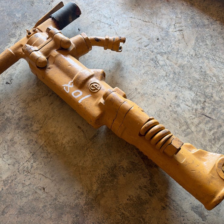 #108 • Pneumatic Pavement Breaker