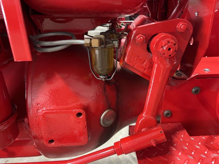 international-harvester-shop-mule-image-33