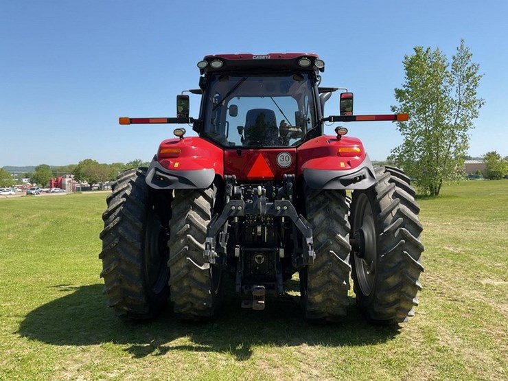 2022-case-ih-magnum-310-cvx-image-6