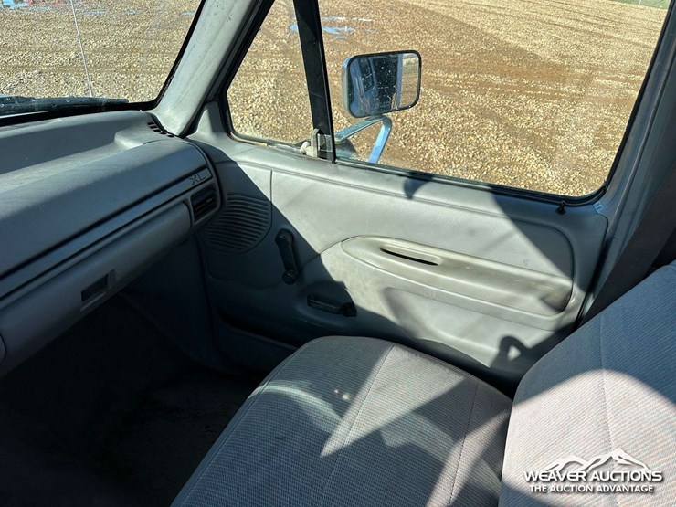 1995-ford-f350-image-9