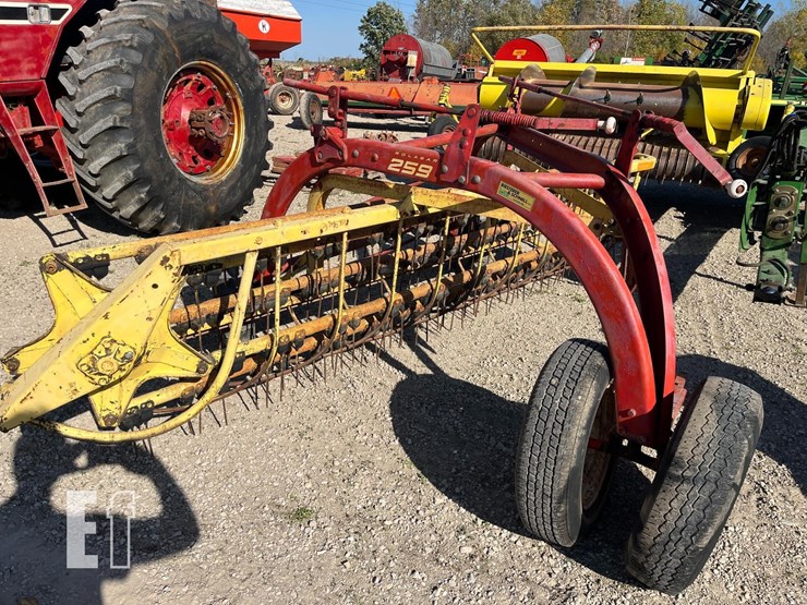 new-holland-259-image-1