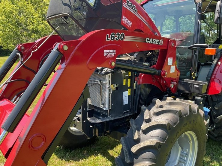 2020-case-ih-farmall-120c-image-15
