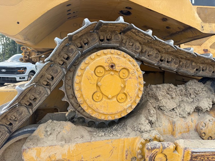 caterpillar-d8t-image-24