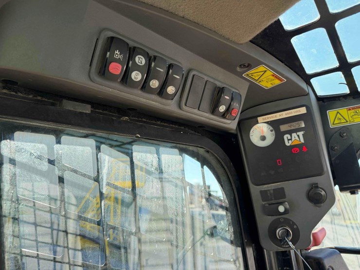 caterpillar-297c-image-24