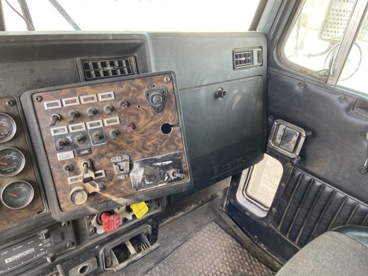 1989-kenworth-t800-image-15