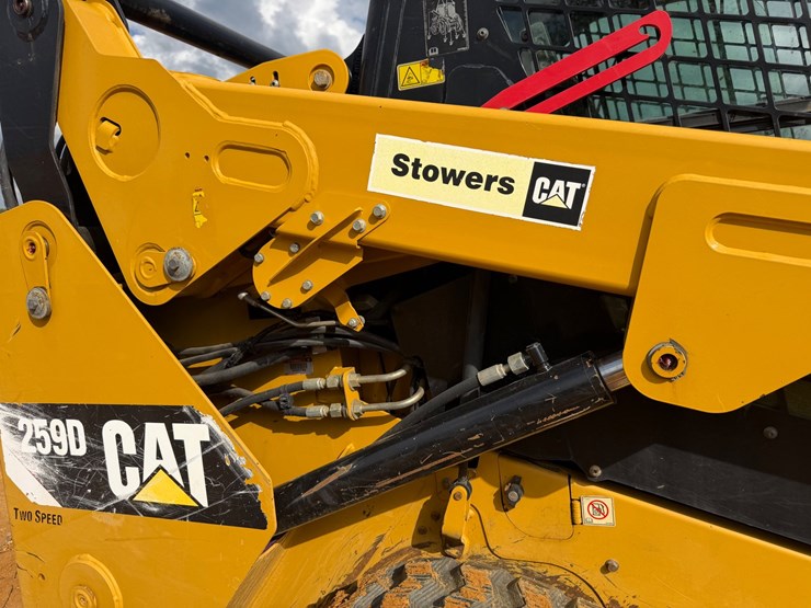 caterpillar-259d-image-25