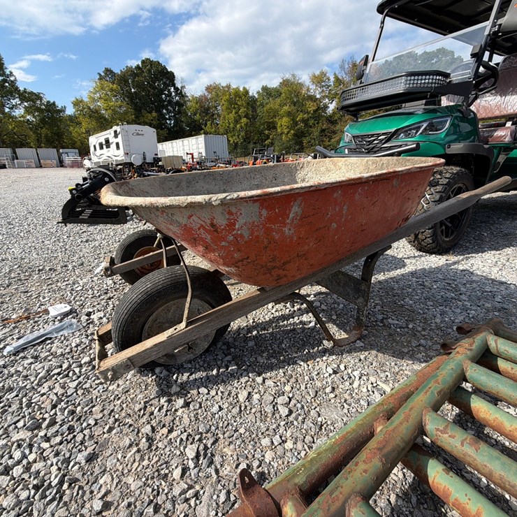 #656 • Wheel Barrow