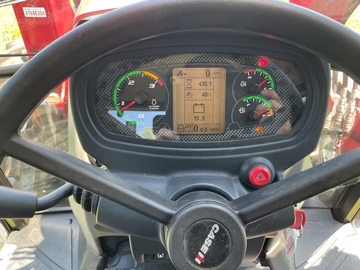 2020-case-ih-farmall-120c-image-27