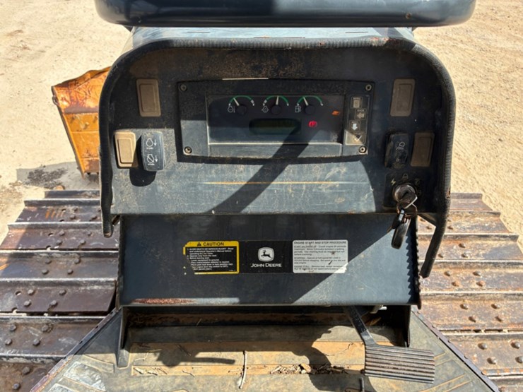 2014-deere-450j-lgp-image-8