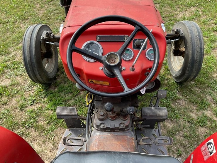 1992-massey-ferguson-240-image-17