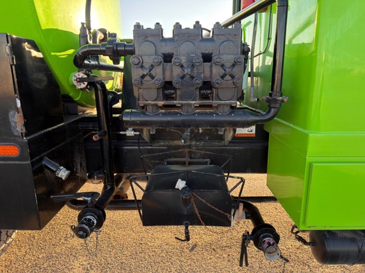 2014-peterbilt-367-image-4