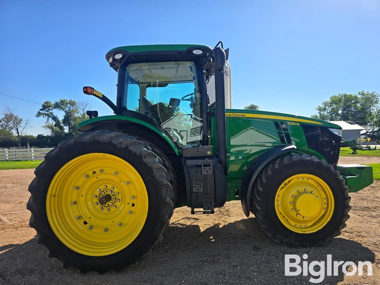2012-john-deere-7215r-image-4