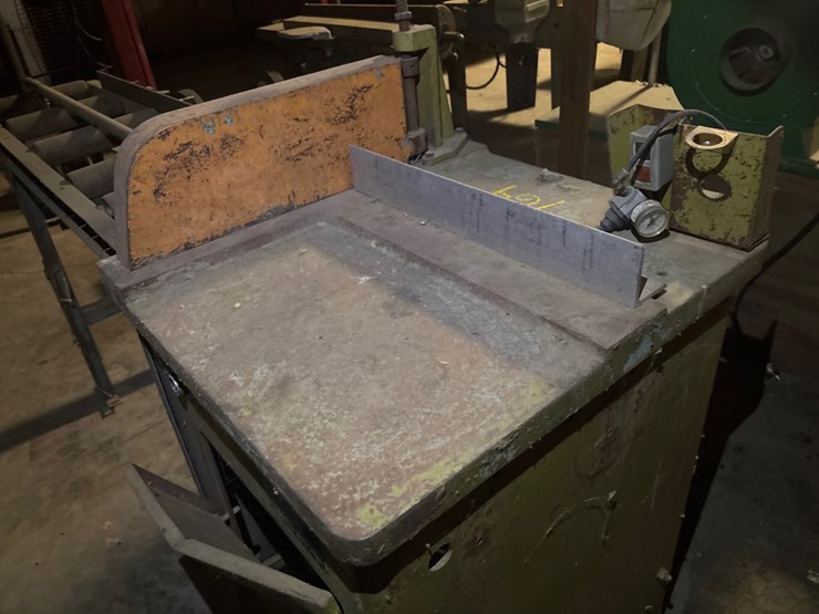 #164-•-powermax-machinery-co.-sc-18-industrial-saw-with-roller-conveyor-image-5