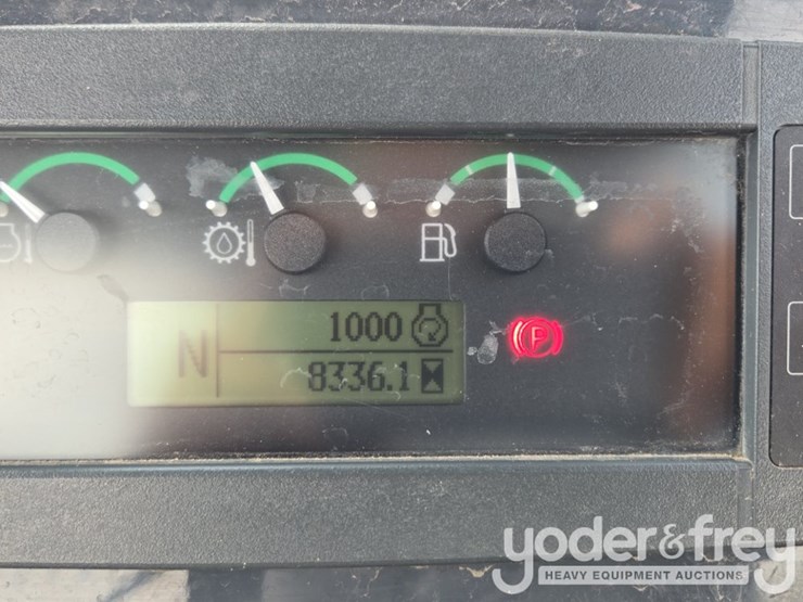 2020-deere-310sl-image-65