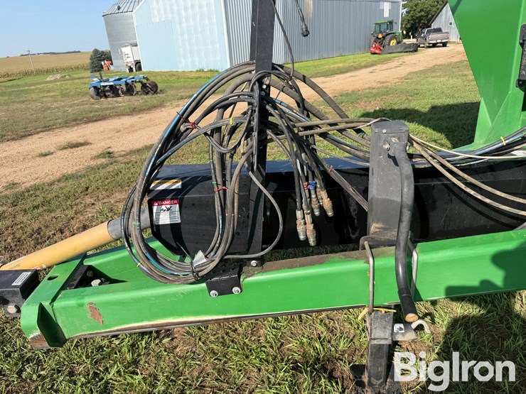 j&m-1150-20-grain-cart-image-12