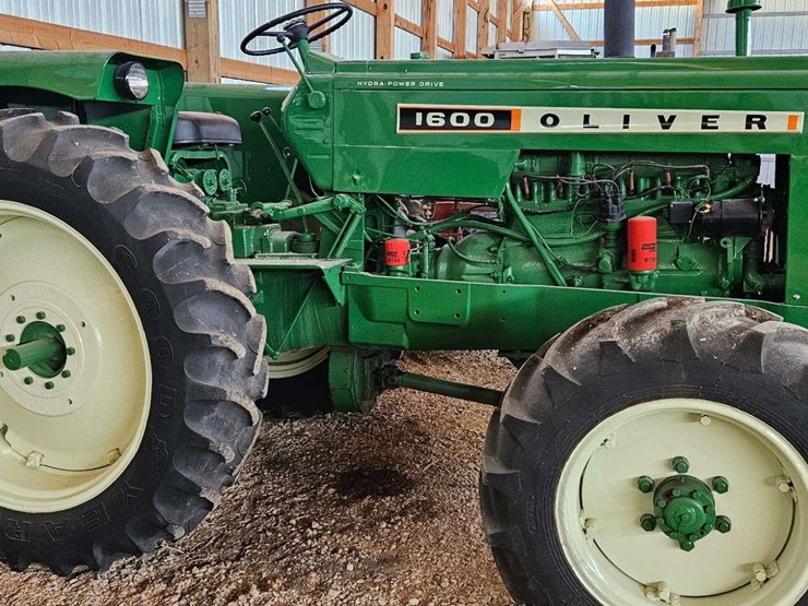 oliver-1600-image-1