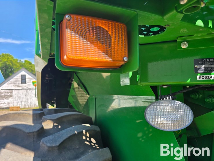 2015-john-deere-s660-image-19