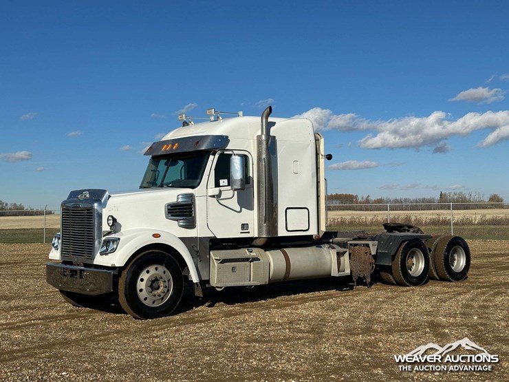 2012-freightliner-coronado-122-image-1