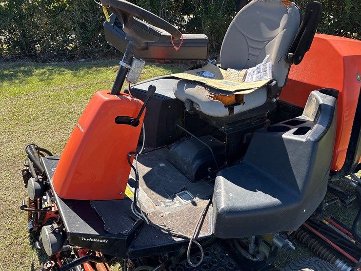 #1022-•-jacobsen-lf550-fairway-mower-image-11