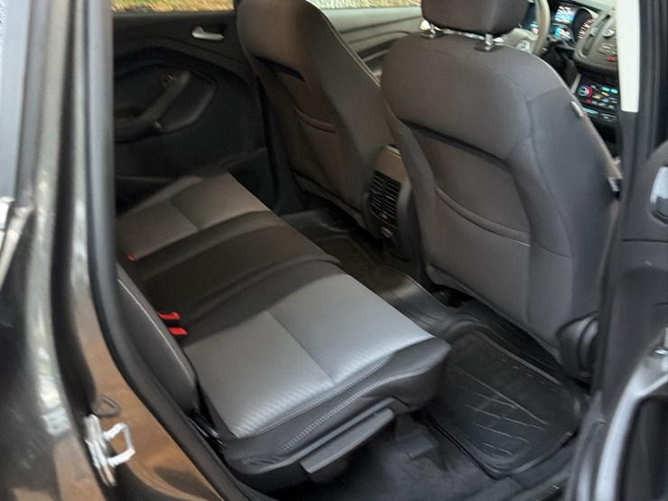 2018-ford-escape-image-36
