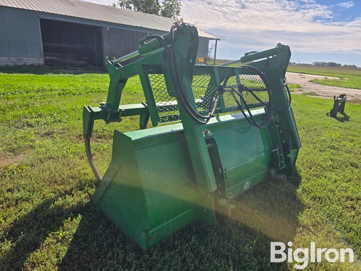 john-deere-7-image-7