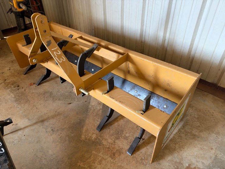 #123-•-cf-field-master-3-point-hitch-box-blade-attachment-image-1