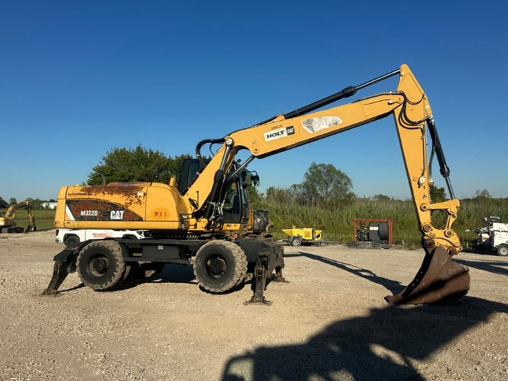 2012-caterpillar-m322d-image-4