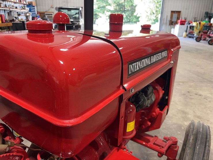 international-harvester-shop-mule-image-44