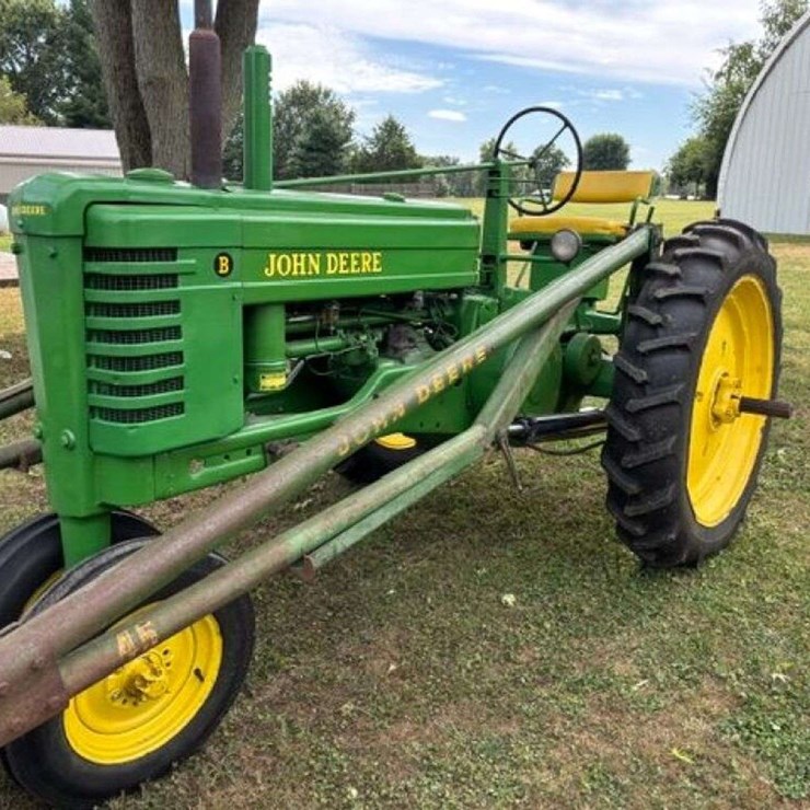 1951 JOHN DEERE B