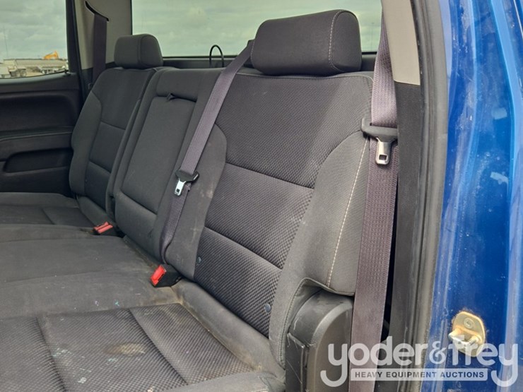2015-chevrolet-silverado-1500-image-29