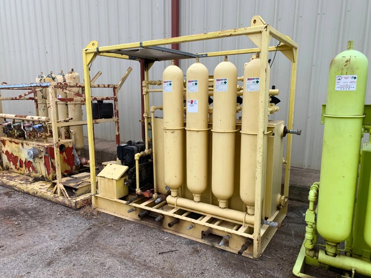 meyer-4-station-4-bottle-accumulator-image-2
